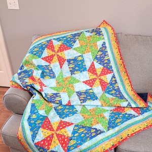 Quilted Frog Baby Blanket: Patchwork Cotton Throw, Soft Minky Back