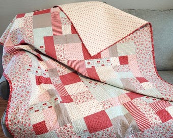 Handmade Patchwork Quilt, Quilted 4th of July Throw, Lap Quilt, Patriotic Summer