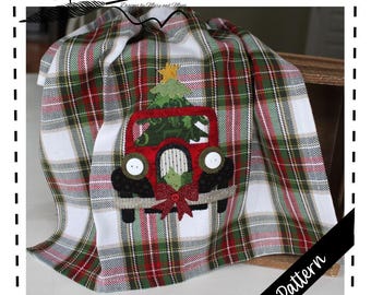 Vintage Truck Christmas Towel Applique Pattern (PDF Download)