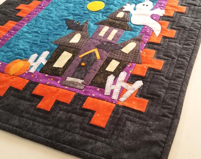 Haunted House Table Runner Pattern, Halloween Table Runner - Etsy