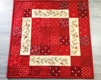 Snowman Button Wall Hanging, Christmas Mini Quilt