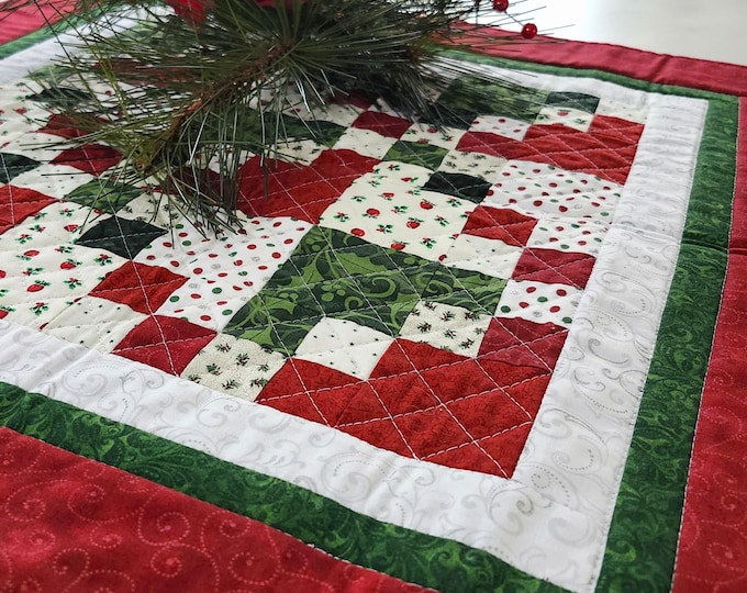 Small Christmas Table Topper – Handmade Patchwork Holiday Décor - Etsy
