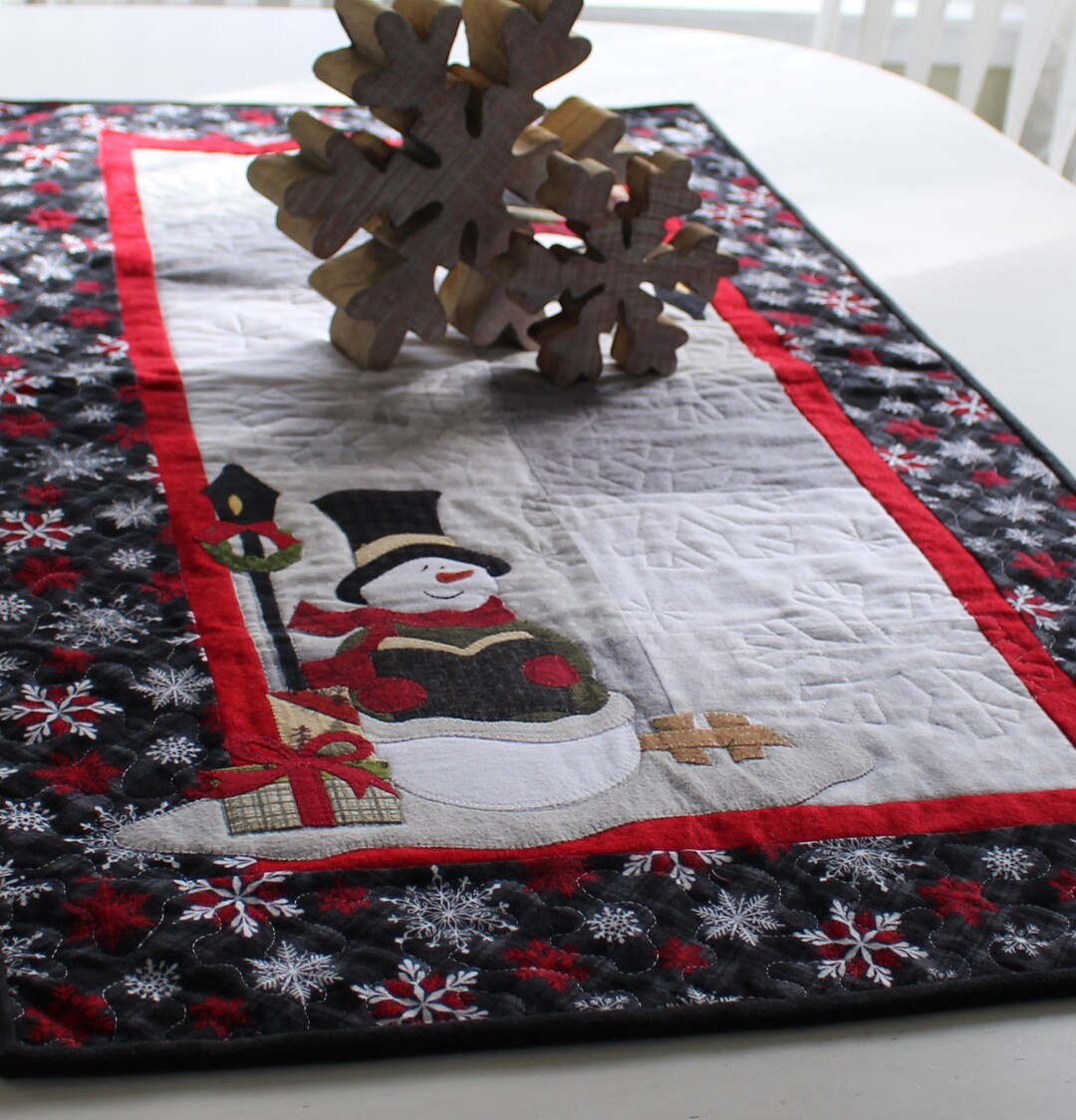 Christmas Table Runner, Snowman Caroling Applique, Flannel 24 1/2 X 48