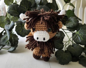 Crochet Highland Cow Plush: Handmade Rustic Farmhouse Decor, Amigurumi