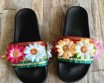 Boho Summer Slipper Slides Size 40 with beads - Boho summer sandals with feathers - Boho Beach slides - Ibiza Style summer Sandals handmade