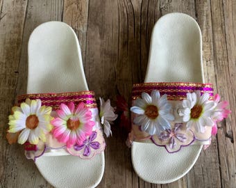 Boho Summer Slipper Slides Size 40 with beads - Boho summer sandals with feathers - Boho Beach slides - Ibiza Style summer Sandals handmade