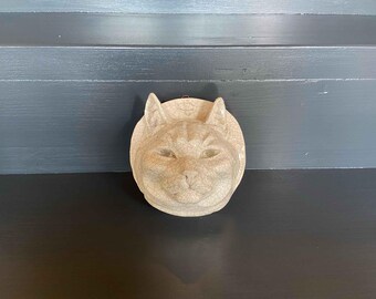 Máscara de pared de cerámica con diseño de gato, esmalte craquelado, cerámica de estudio, decoración de mediados de siglo.