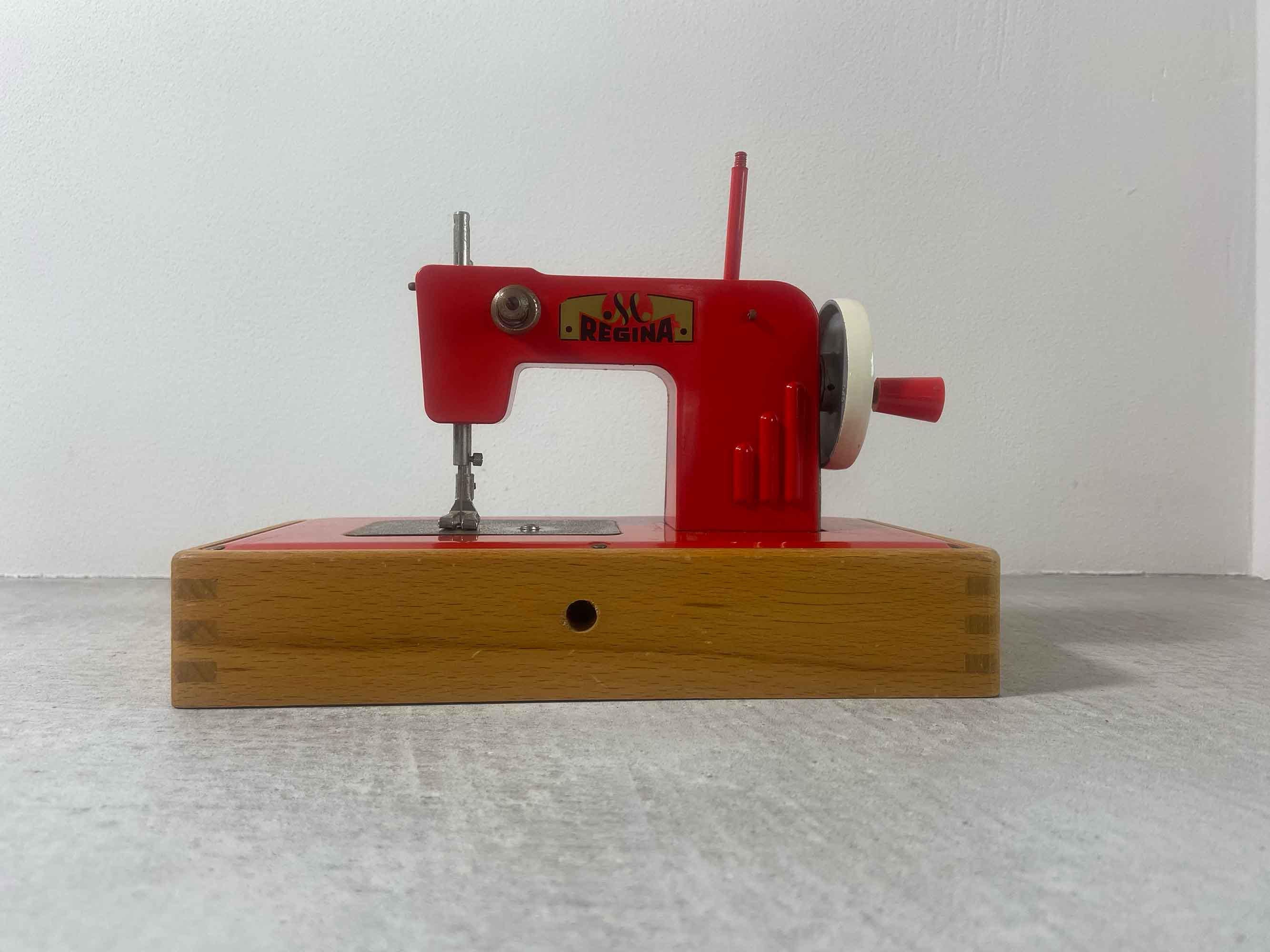 Regina Sewing Machine Vintage - Etsy