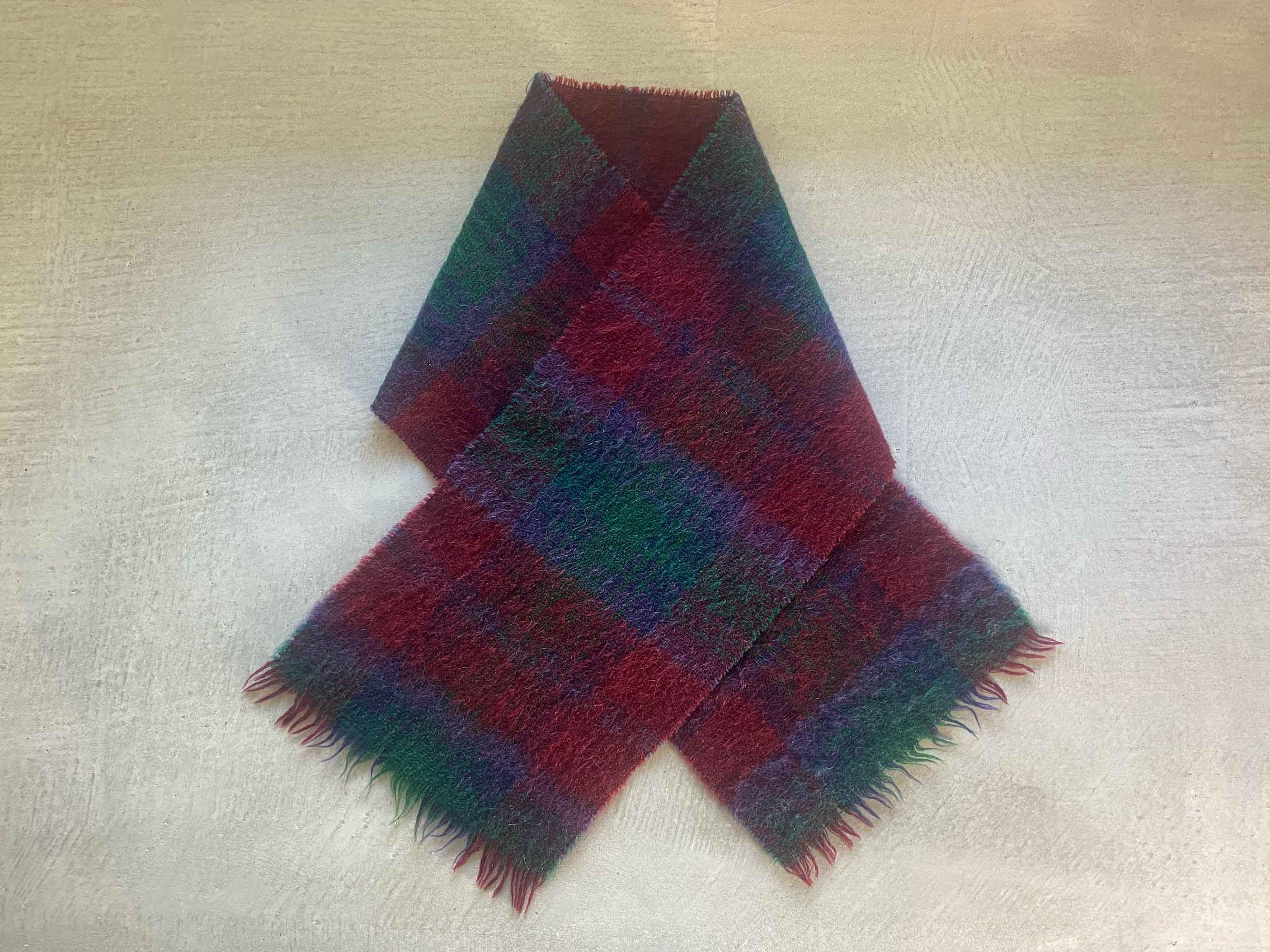Écharpe Classique Multicolore Lochcarron - 100% Pure Laine - Fabriquée En Écosse - Occasion