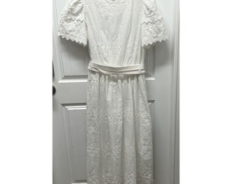 Vintage Lanz Originals White Eyelet Dress Size 8 Wedding Summer Party