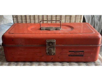 Vintage Union Steel Metal Tackle Tool Box Utility Chest Fishing 4313 USA