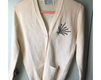 Vintage Balmoral Scotland Button Cardigan pure new wool 38 Embroidered