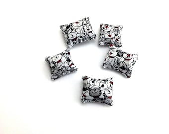 Miniature Cat Pillows: Dollhouse Decor, Shadow Box Ornaments - Set of 5