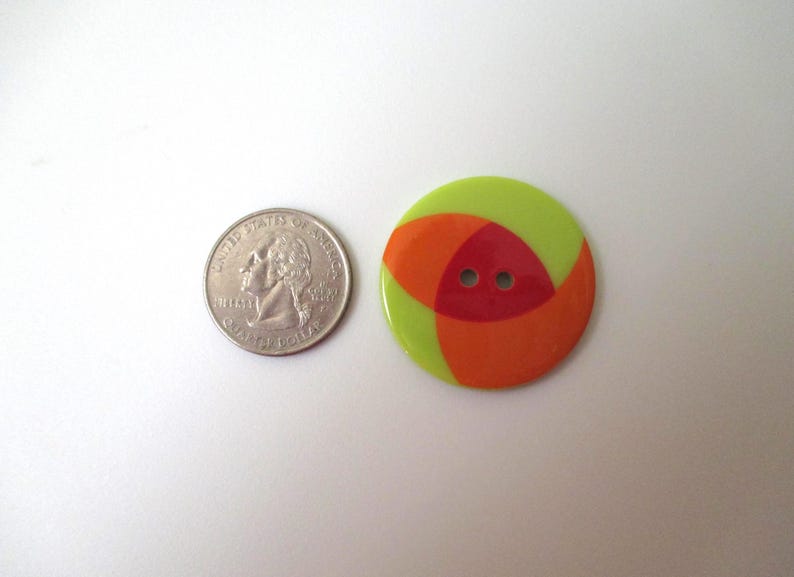 5 Round Plastic Buttons, Chartreuse Green Orange and Red, Abstract Art ...