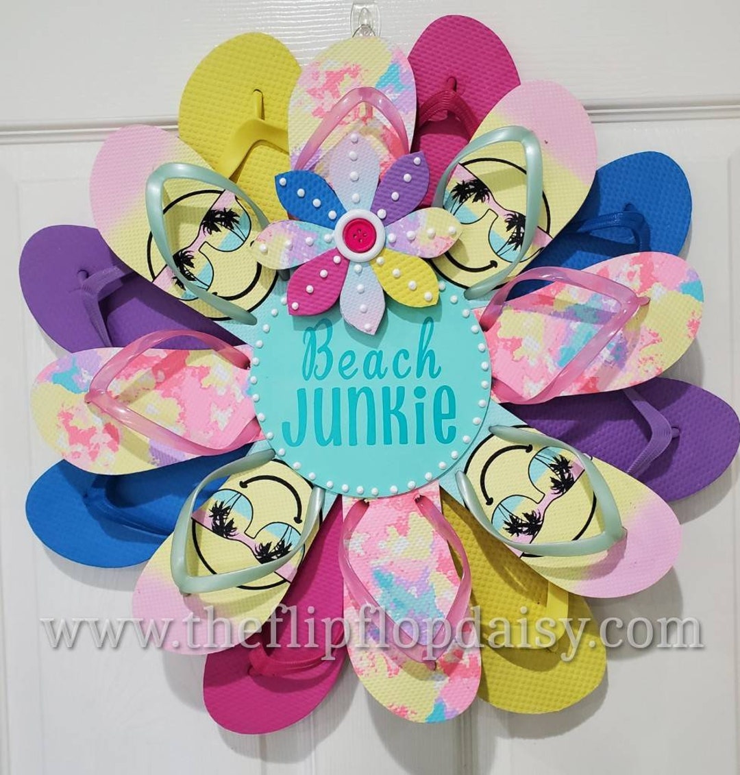 Beach Junkie Flip Flop Wreath – the Ultimate Summer Front Door Decor ...