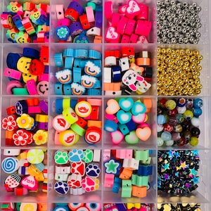 Kit perline fai da te per bambini, kit perline assortite Y2k, kit braccialetti con perline dorate, kit braccialetti fai da te, regalo artigianale per ragazza, kit perline, kit artigianale fai da te per bambini