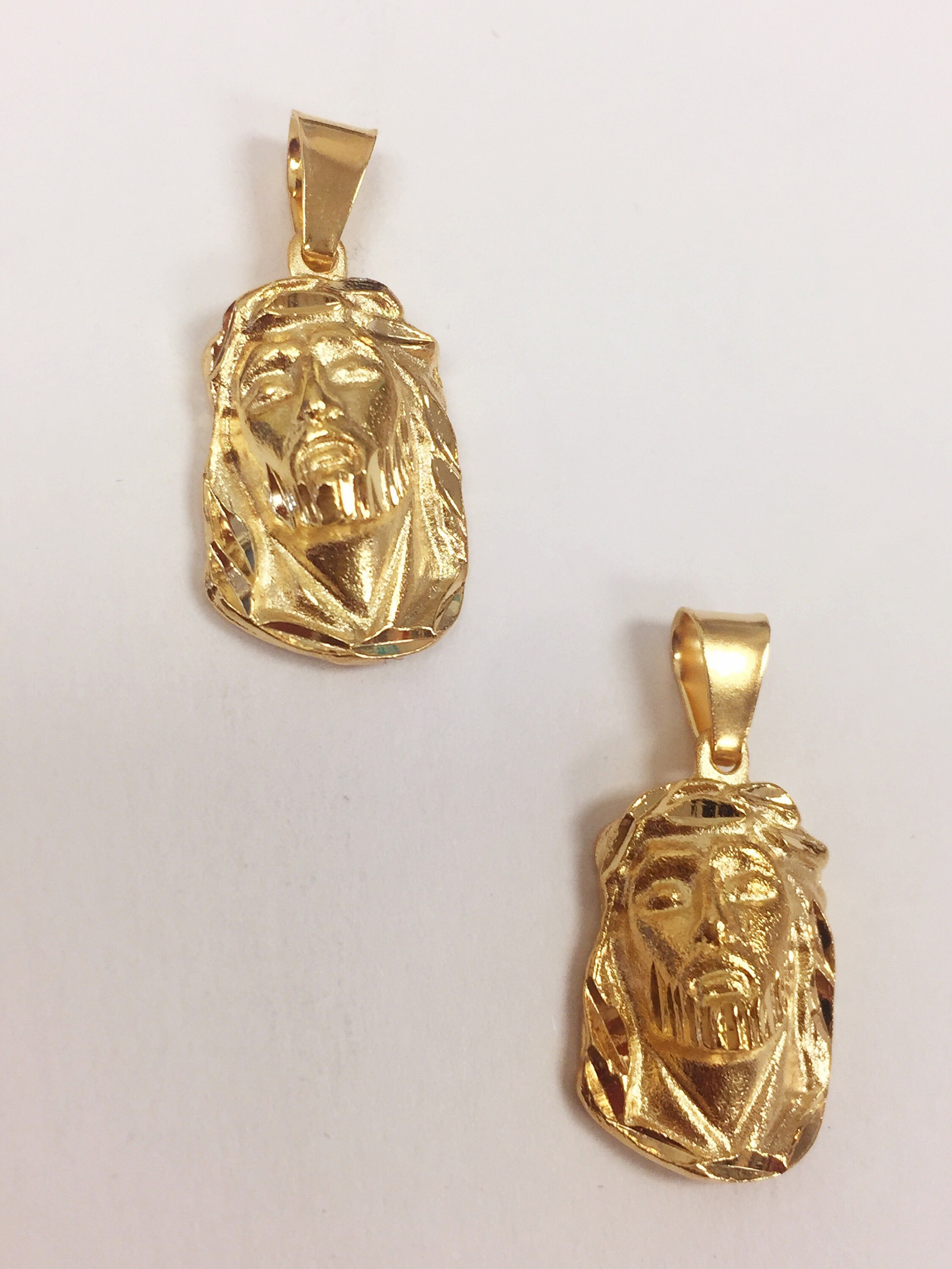 18K 金張りイエス・キリストペンダントネックレス、金張りイエス