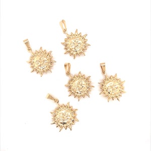 Colgante de sol relleno de oro, dije de sol pequeño, sol feliz para hacer joyas, dijes celestiales, dije para collar, dijes al por mayor, sol 3D