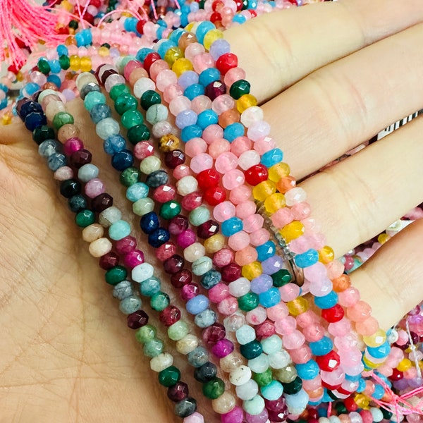 Perles d'espacement de disque colorées, perles de rondelle multicolores de jade de 4 mm, petites perles en vrac pour la fabrication de bijoux, fournitures de bijoux, perles pour chaînes de masque