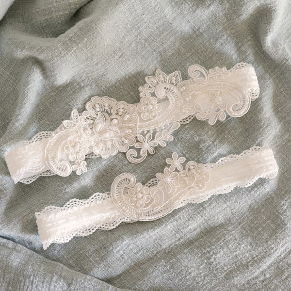 Ivory Pearl Beaded  Lace Wedding Garter Set,White Bridal Garter, Garter Belt, Prom Garter, Bridal Wedding Garter Set