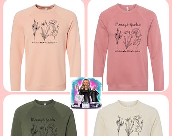 Personalized birth flower crewneck sweatshirt or t shirt, birth flower gift, gift for mom, gift for grandma, personalized kids name