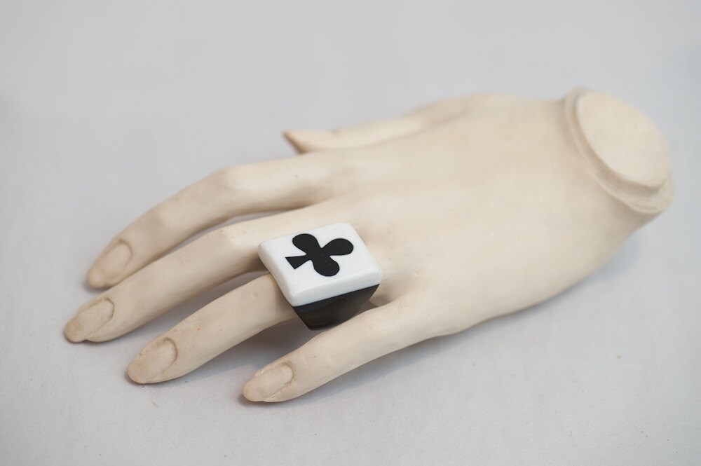 PLASTIC New/old Stock Deck of Cards Ring. Hearts Clubs Etsy