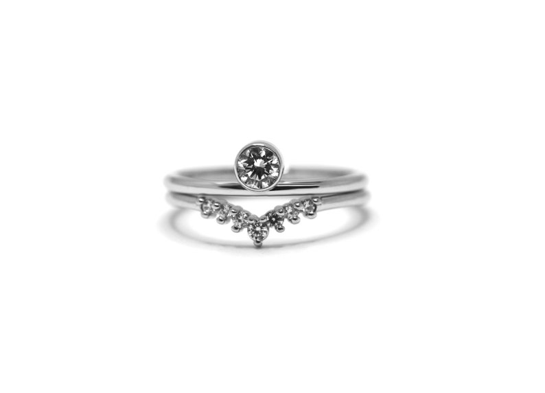 Seven diamonds pointy ring 14k white gold Minimal gold ring image 4