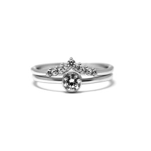 Seven diamonds pointy ring 14k white gold Minimal gold ring image 3