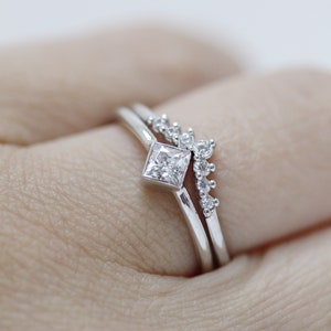 Seven diamonds pointy ring 14k white gold Minimal gold ring image 6