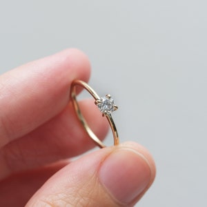 0,25ct Solitaire diamond ring 14k gold image 3