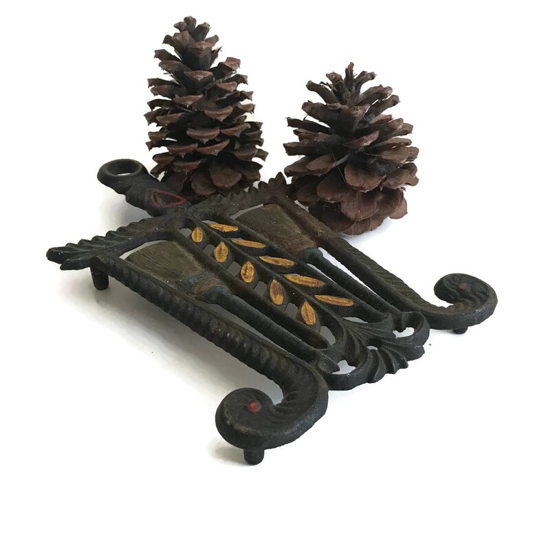 Vintage Cast Iron Trivet Rustic Wall Decor Farmhouse Etsy