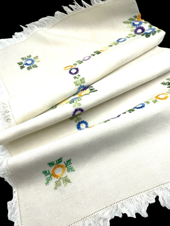 ヴィンテージ刺繍クロス　リネン　花柄刺繍テーブルクロス ヴィンテージ刺繍リネンテーブルクロス：花柄フリンジヘム、30x30