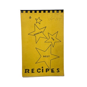 Vintage Community Cookbook, Sharing Our Best Recipes, Methodist Church, Middletown, Connecticut Local Spiral Recipes Book, Regional Cooking