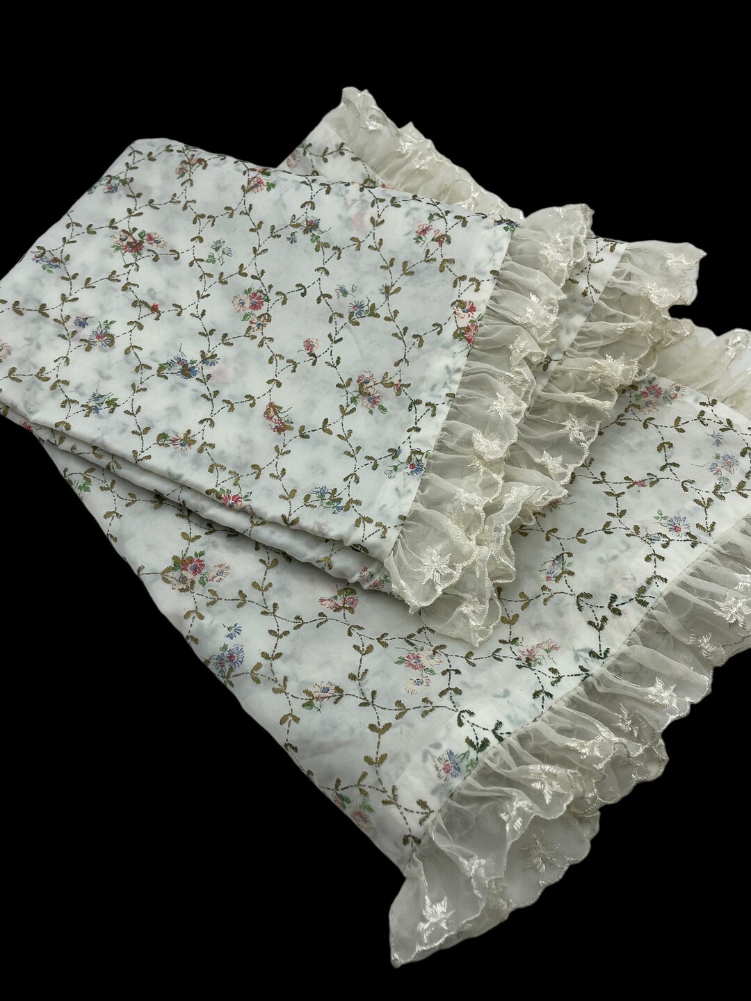 Pillow Shams With Floral Embroidery Print, Nylon With Embroidered White Lace Trim, Metal Zippers