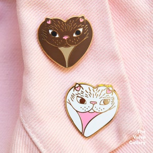 Vulva Pin Duo • Hard Enamel Pin Set • Die Vulva Gallery