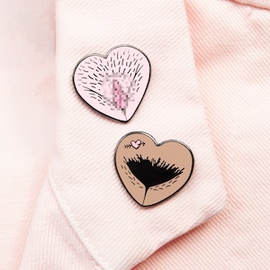Vulva Herz Pins • Hartemaille Pins • Die Vulva Gallery