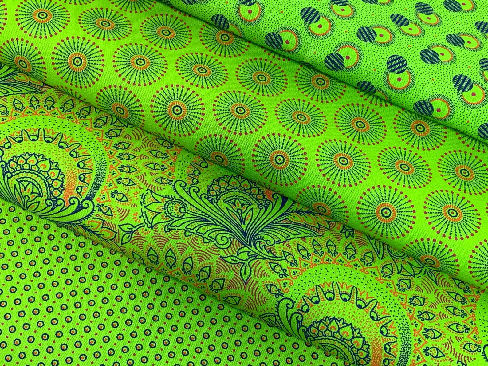 South African Shweshwe Fabric By The YARD Dagama Three Cats Lime Green 