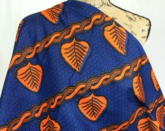 Wax africain impression--tissu africain--bleu Royal avec des vignes Orange & feuilles--tissu africain par la Cour de la moitié