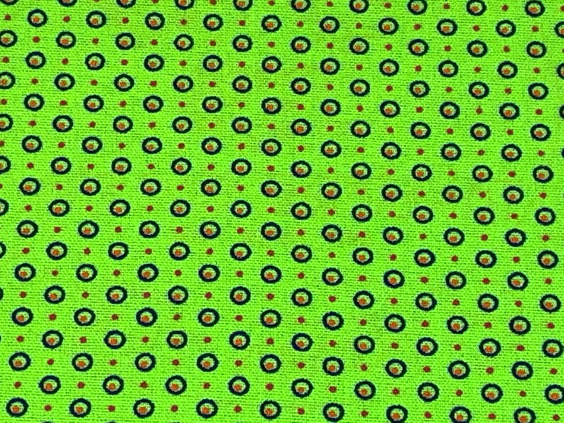 South African Shweshwe Fabric by the YARD. DaGama Three Cats Lime Green Circled Dots. Cotton Fabric for Quilting, Apparel, and Home Decor Bild 3