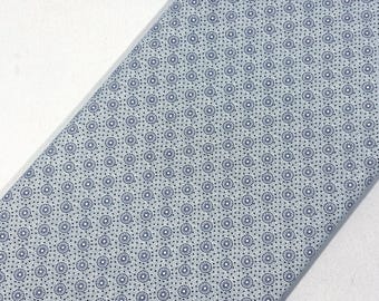 South African Shweshwe Fabric by the YARD. DaGama White Indigo Snowflakes. 100% Quilting Cotton.