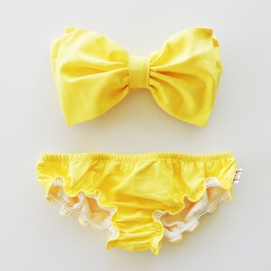 Lemon Yellow Sunshine Cotton Bikini.Matching yellow ruffle panties.Vintage Bow Bandeau Sunsuit.Diva Halter neck top pin up.Custom Made