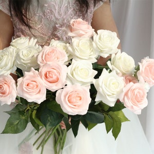 Real Touch Flowers Blush Silk Roses White Real Touch Flowers Latex Artificial Flowers for Home Bouquet Decor Wedding Center Pieces XX-01