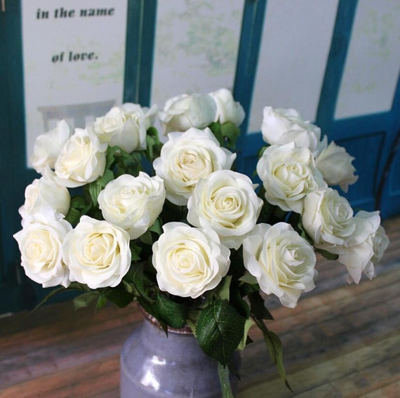 Real Touch Flowers White Roses 20 Stems Realistic off White Wedding Flowers  for Table Centerpieces Ceremony Reception Cake Topper ZHH-GSG-B -   Canada