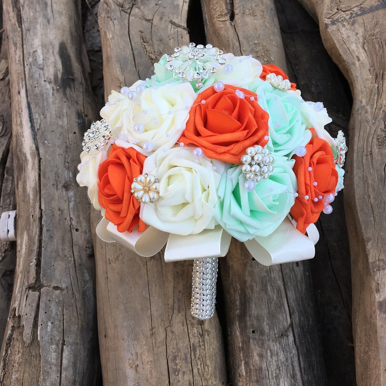 luxury Bridal Bouquet Crystal Pin Bouquet Mint Ivory Bridal Bouquet Artificial Flower Orange Wedding Bouquet Crystal Handle DJ-54