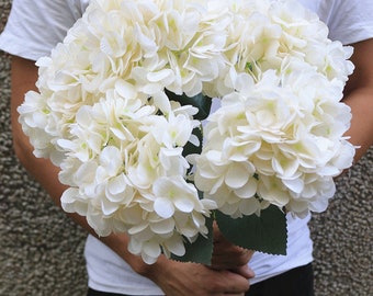 White Fake Hydrangea Bush 5 Blooms Silk Hydrangea Bunch White Hydrangea Flowers for Flower Arrangement Wedding Decorations KDS-95