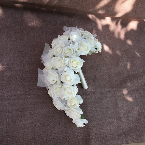 Ramo de novia en cascada Ramo de boda de flores de marfil - Etsy México