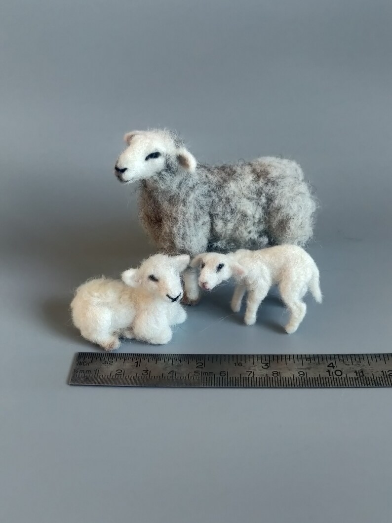 Needle Felted Lamb sheep family Nativity set-needle felt-Christmas decoration-doll house miniature animals 1:12 scale articulated image 5