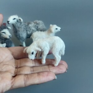 Needle Felted Lamb sheep family Nativity set-needle felt-Christmas decoration-doll house miniature animals 1:12 scale articulated image 9