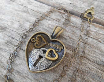 Collar con medallón en forma de corazón - Llave y candado de metal mixto, cadena en forma de corazón de 53 cm (21")