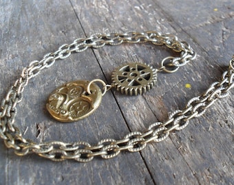 Steampunk Gear Necklace: Antique Bronze Pirate Airship Jewelry